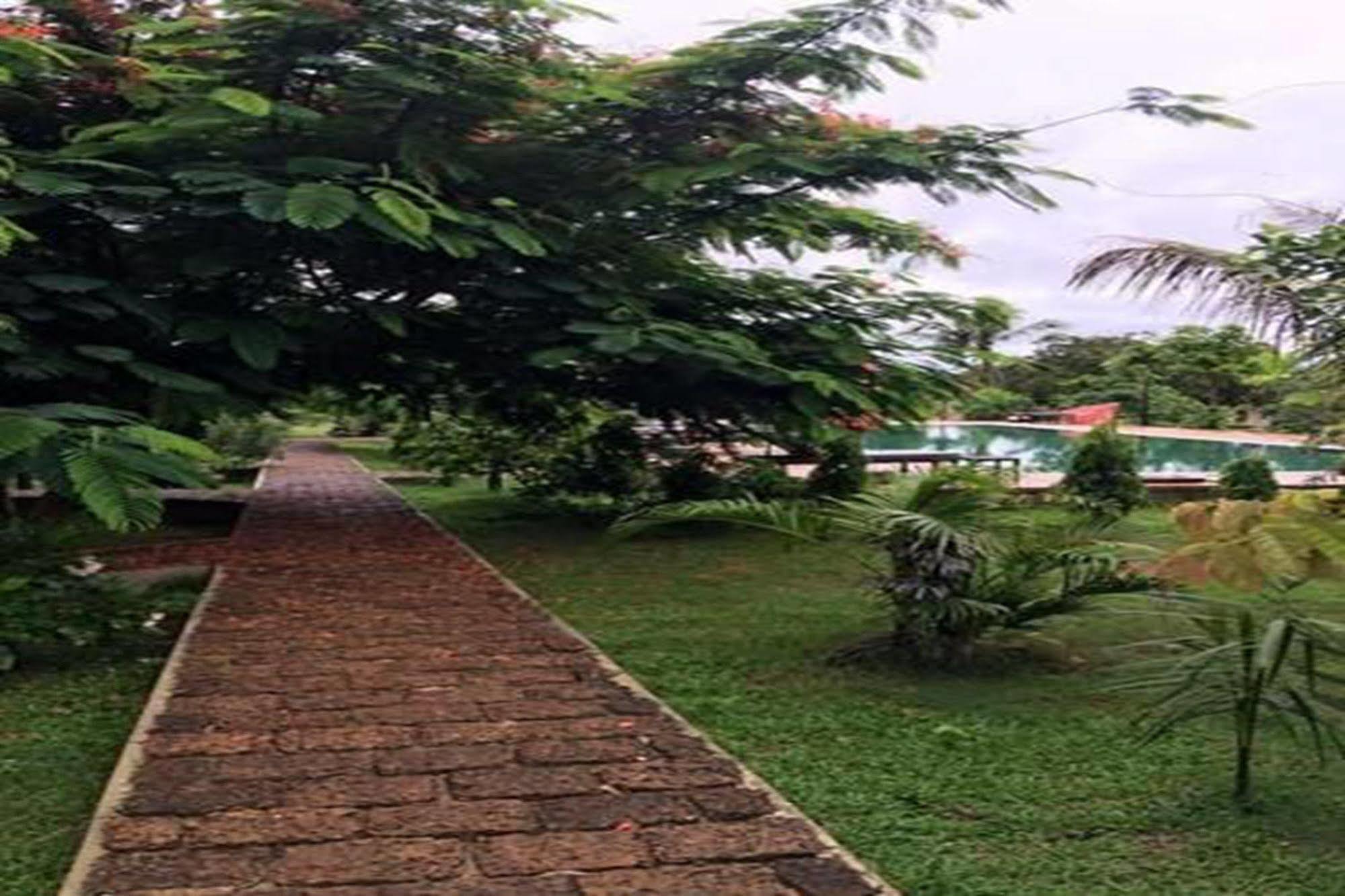 Kep Bungalows ภายนอก รูปภาพ
